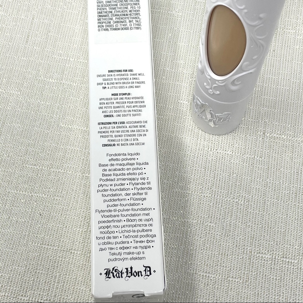 KVD Kat Von D True Portrait Foundation - Light Neutral 021 Full Size - Picture 4 of 4